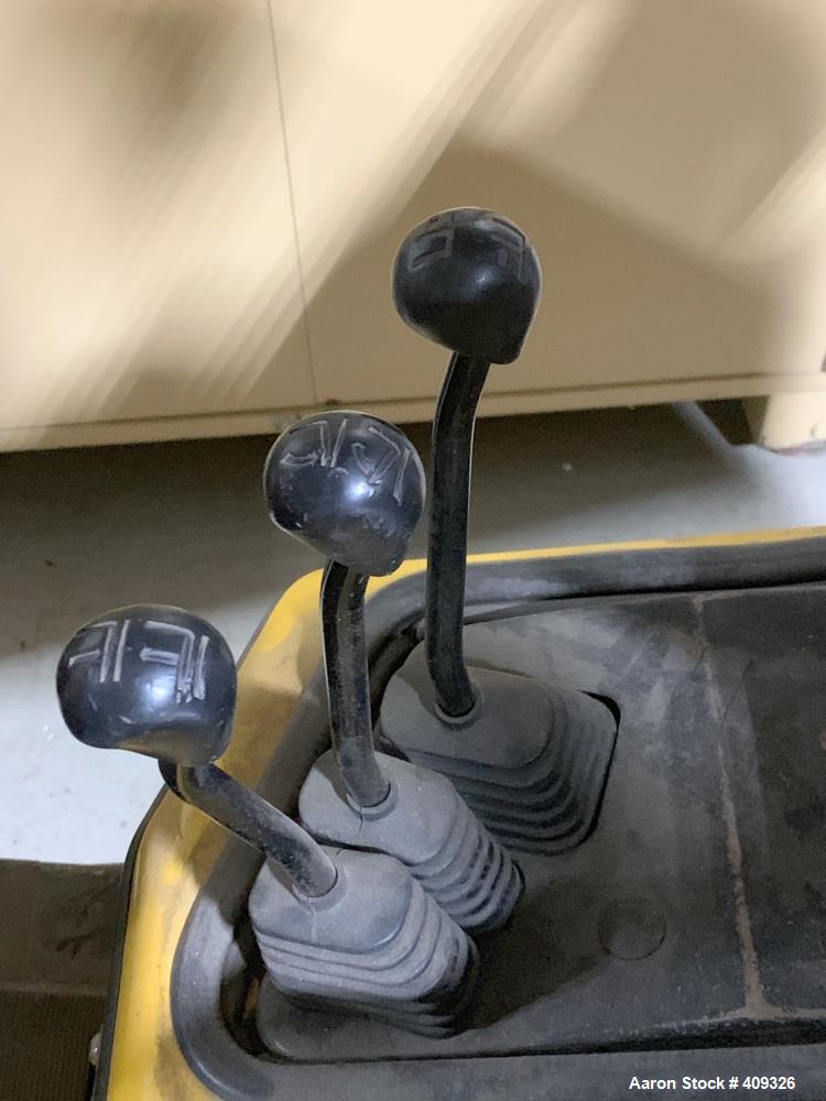 Used YALE forklift model GLC030A (3093 Hours)