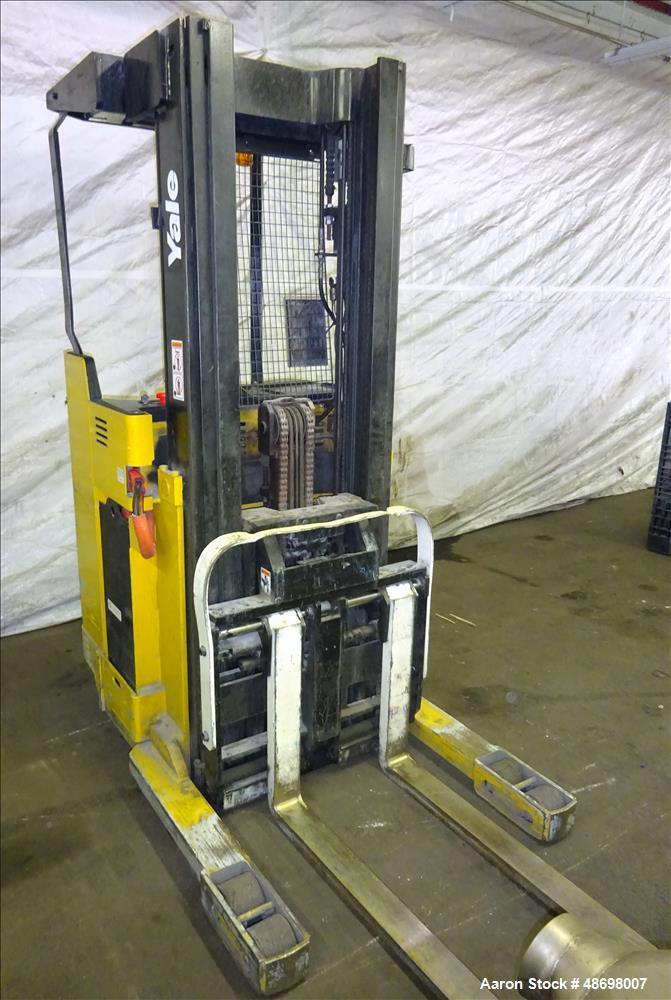 Used Yale StandUp Forklift, Model NR040ADNS24TE