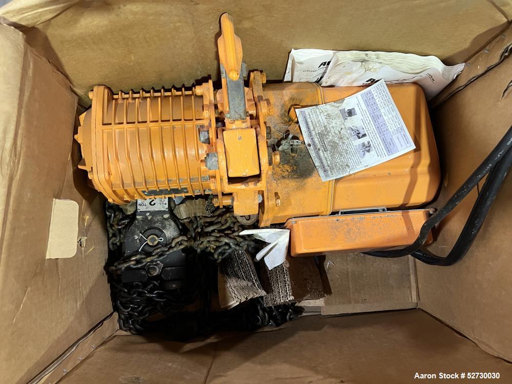 Pre-Owned Accolift 2-Ton Hoist – Model 2230040-VFD-460 for Sale