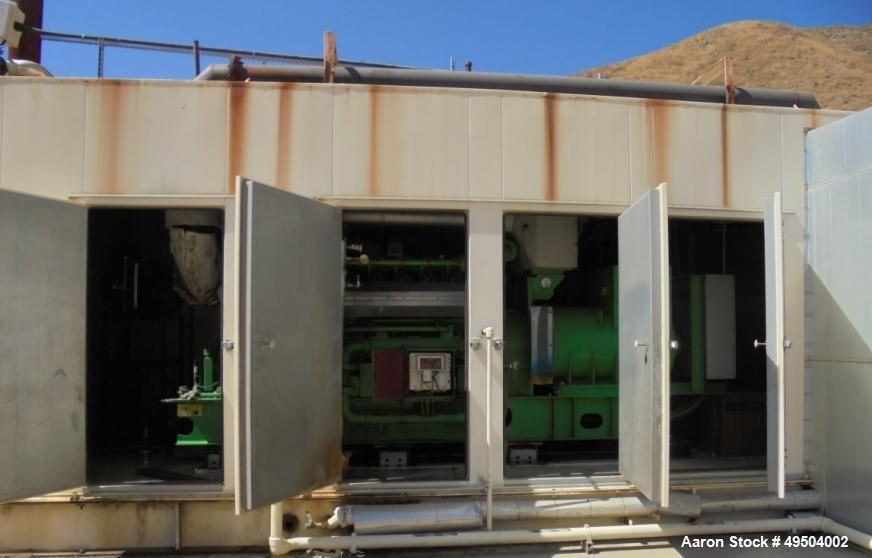 Used 800 KW / 1000 HP Natural Gas 12 Cylinder Engine with Generator.