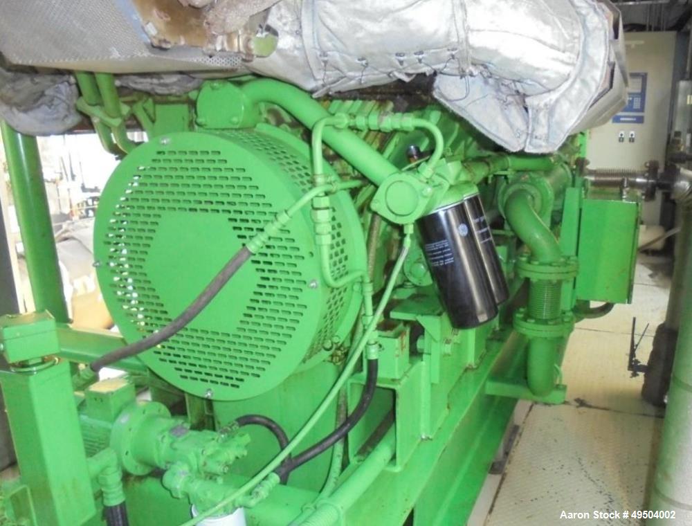Used 800 KW / 1000 HP Natural Gas 12 Cylinder Engine with Generator.