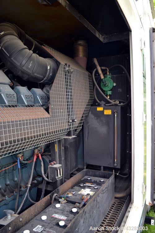 Used Atlas Copco QAC 1006 Package, DDC/MTU, 1000kW standby (900kW prime) portable diesel generator set. DDC/MTU model 16V2000 R163-7K37, EPA Tier 1, four-stroke diesel engine. Mecc-Alte Model ECO 43-...