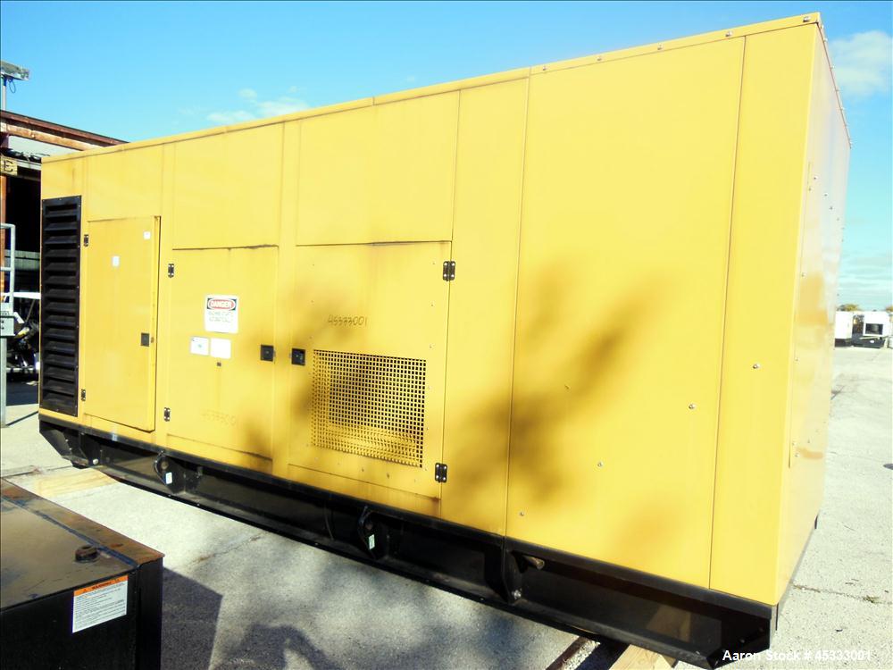 Used Caterpillar 650 kW standby diesel generator set. CAT 3412 engine rated 968 HP at 1800 RPM, SN-1EZ06825.  3/60/277/480V, 12 lead reconnectable to other voltages. 1000 Amp mainline circuit breaker...