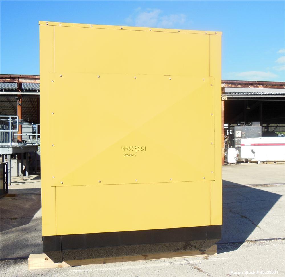 Used Caterpillar 650 kW standby diesel generator set. CAT 3412 engine rated 968 HP at 1800 RPM, SN-1EZ06825.  3/60/277/480V, 12 lead reconnectable to other voltages. 1000 Amp mainline circuit breaker...