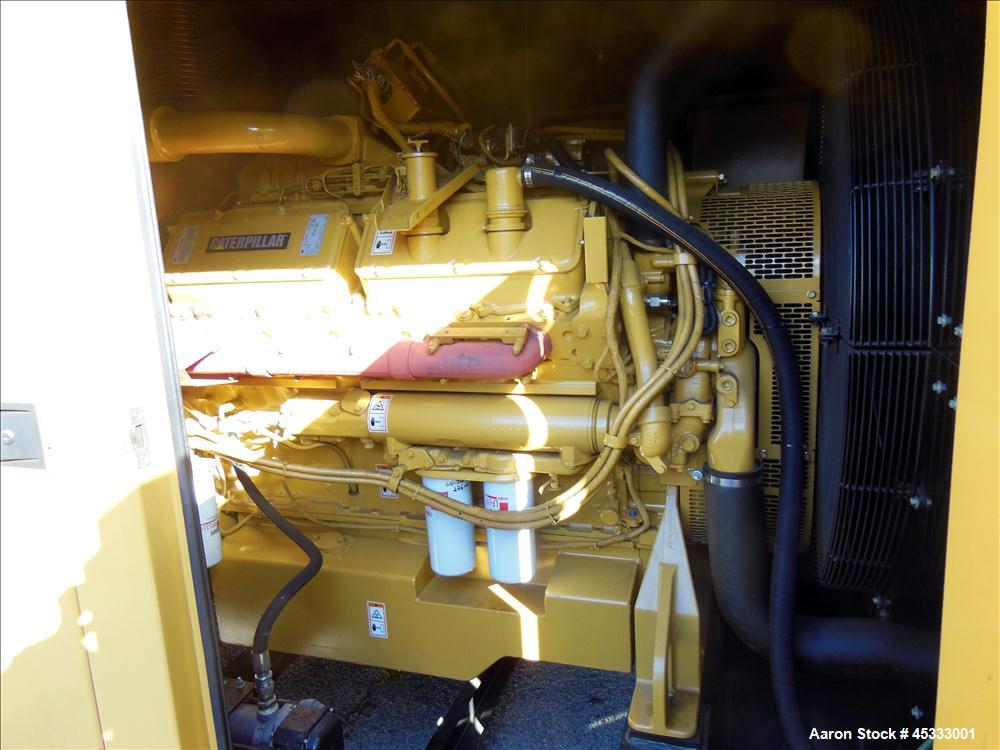 Used Caterpillar 650 kW standby diesel generator set. CAT 3412 engine rated 968 HP at 1800 RPM, SN-1EZ06825.  3/60/277/480V, 12 lead reconnectable to other voltages. 1000 Amp mainline circuit breaker...