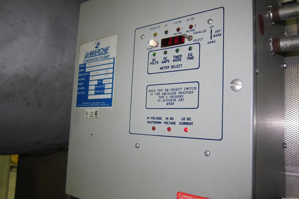 Used Caterpillar 800kW Standby (725kW prime) Portable Diesel Generator Set. CAT 3412 engine rated 1071 HP at 1800 RPM, SN-2WJ01039. 3/60/480V. EMCP II digital control panel. 1200 Amp mainline circuit...