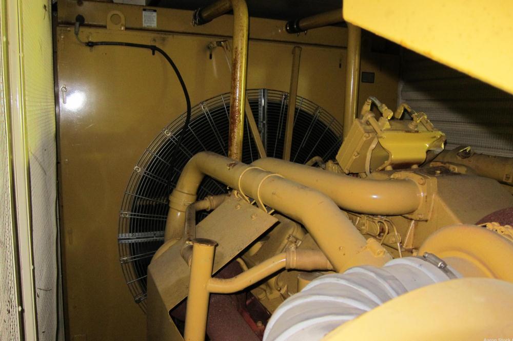 Used Caterpillar 800kW Standby (725kW prime) Portable Diesel Generator Set. CAT 3412 engine rated 1071 HP at 1800 RPM, SN-2WJ01039. 3/60/480V. EMCP II digital control panel. 1200 Amp mainline circuit...