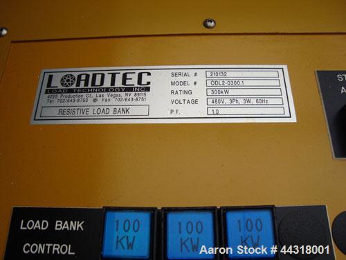 Used CAT 600 kW standby diesel generator set, SN-AER00103, Caterpillar 3412 engine rated 896 HP at 1800 RPM, SN-3FZ02299. 3/60/277/480V. 1200 Amp main-line circuit breaker and 600 Amp load bank circu...