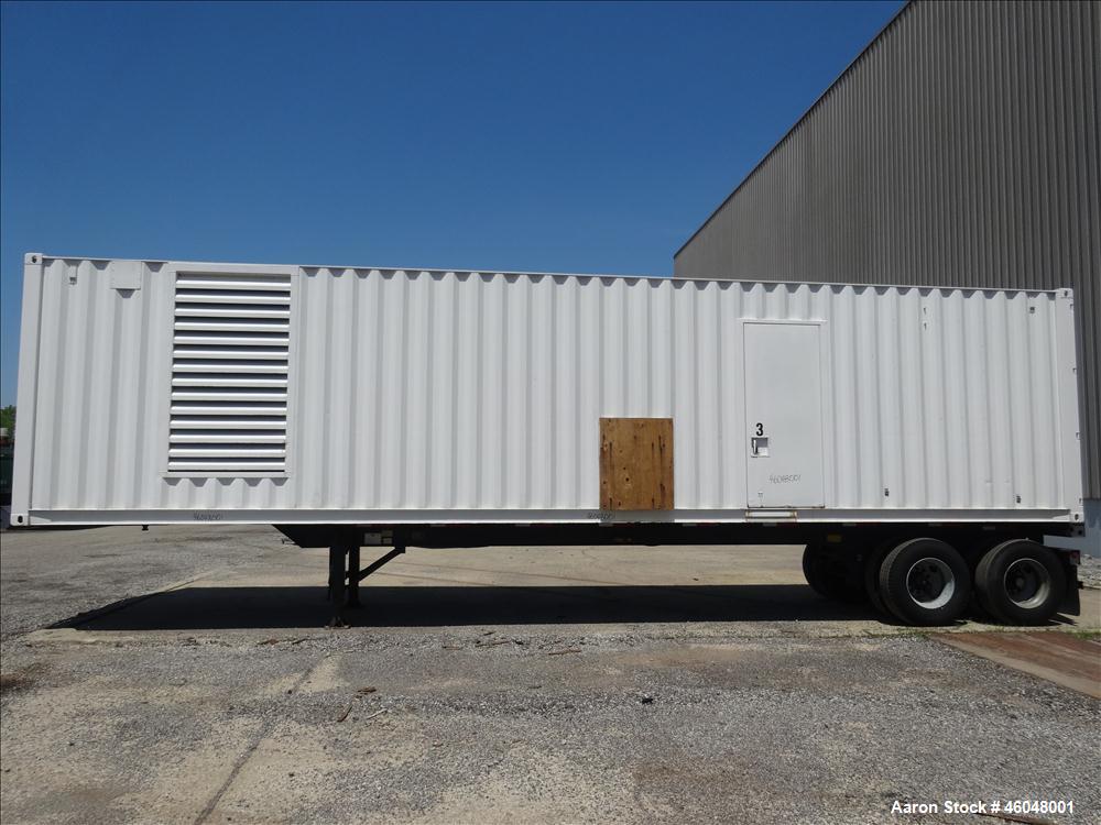 Used Caterpillar 800 kW standby (725 kW prime) diesel generator set, portable / trailer mounted. Cat 3412 engine rated 1071 HP at 1800 RPM, SN-2WJ02209. 3/60/277/480V. 1200 Amp main-line circuit brea...