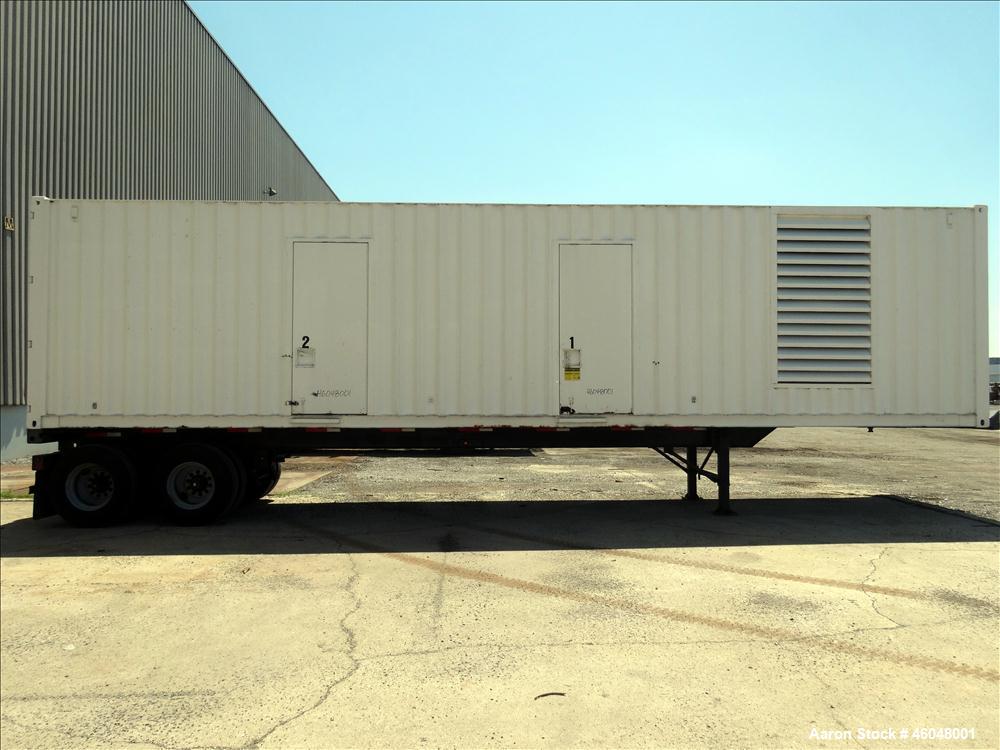 Used Caterpillar 800 kW standby (725 kW prime) diesel generator set, portable / trailer mounted. Cat 3412 engine rated 1071 HP at 1800 RPM, SN-2WJ02209. 3/60/277/480V. 1200 Amp main-line circuit brea...