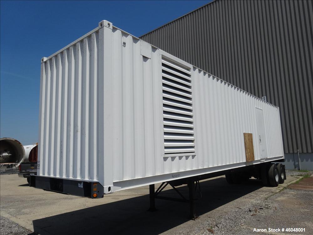 Used Caterpillar 800 kW standby (725 kW prime) diesel generator set, portable / trailer mounted. Cat 3412 engine rated 1071 HP at 1800 RPM, SN-2WJ02209. 3/60/277/480V. 1200 Amp main-line circuit brea...