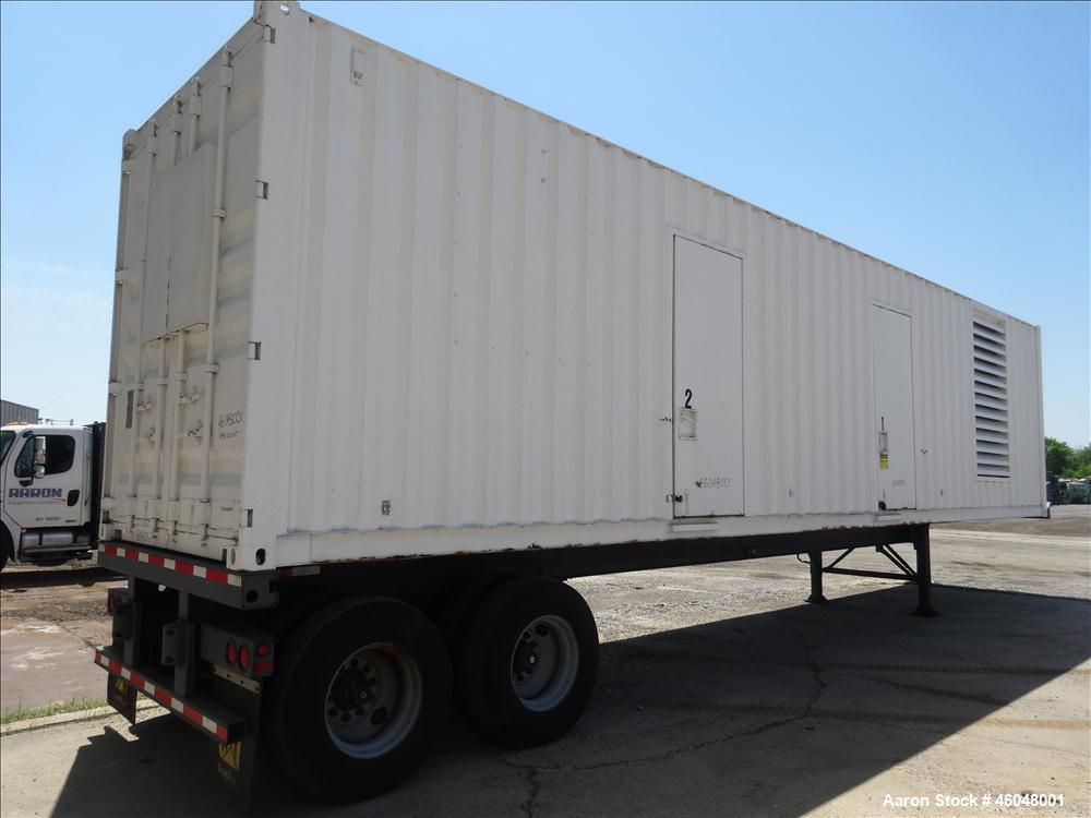 Used Caterpillar 800 kW standby (725 kW prime) diesel generator set, portable / trailer mounted. Cat 3412 engine rated 1071 HP at 1800 RPM, SN-2WJ02209. 3/60/277/480V. 1200 Amp main-line circuit brea...