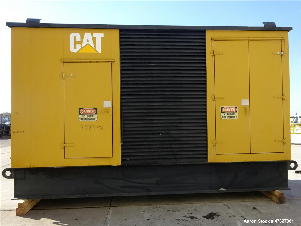 Used Caterpillar 700 kW diesel generator. CAT 3412 engine SN-2WJ00992.