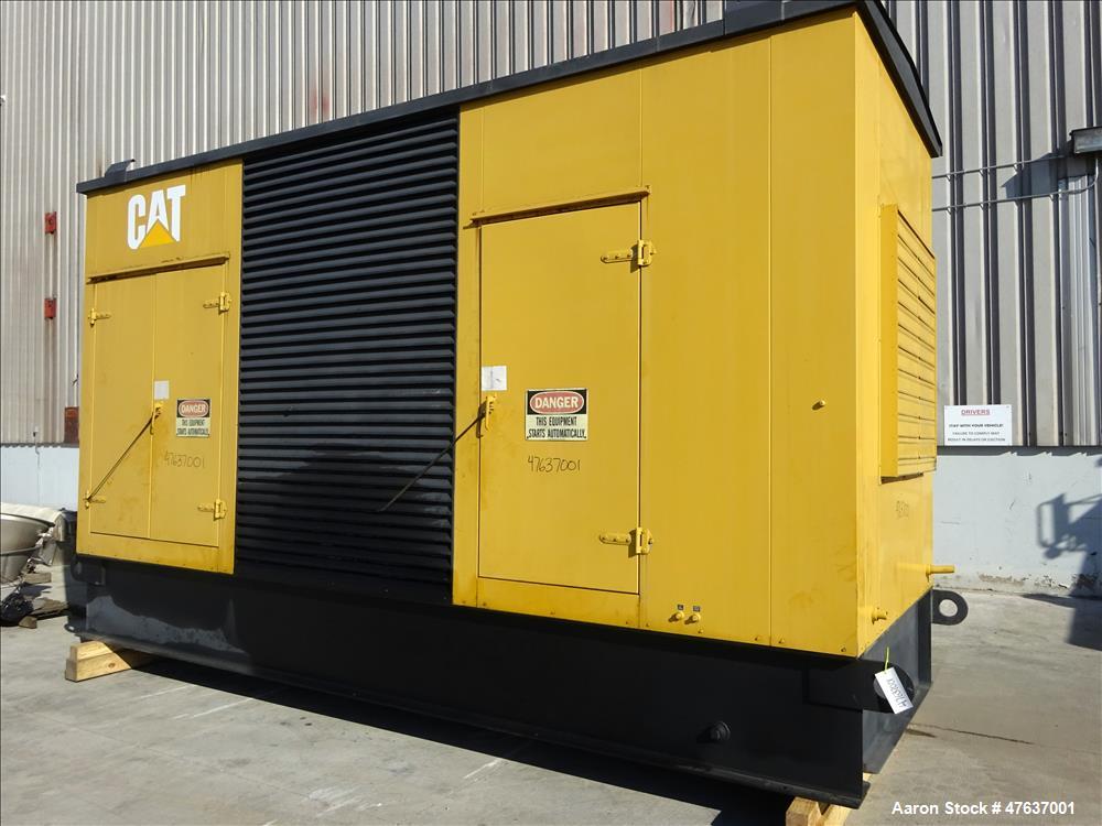 Used Caterpillar 700 kW diesel generator. CAT 3412 engine SN-2WJ00992.