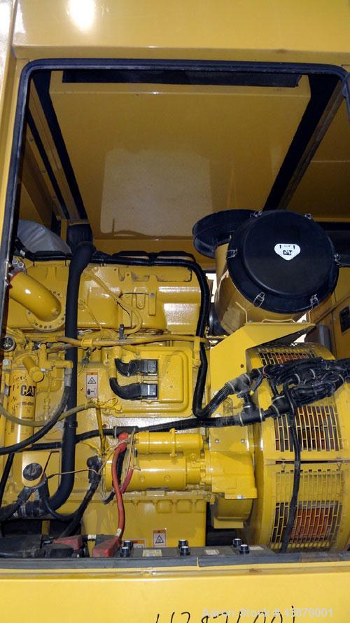 Used Caterpillar 455 kW Prime Rated Diesel Generator Set, portable trailer. CAT unit serial #CER00613. Caterpillar 3456 engine rated 691 HP at 1800 RPM, emissions EPA Tier 1 certified, SN-3PG00619. 3...