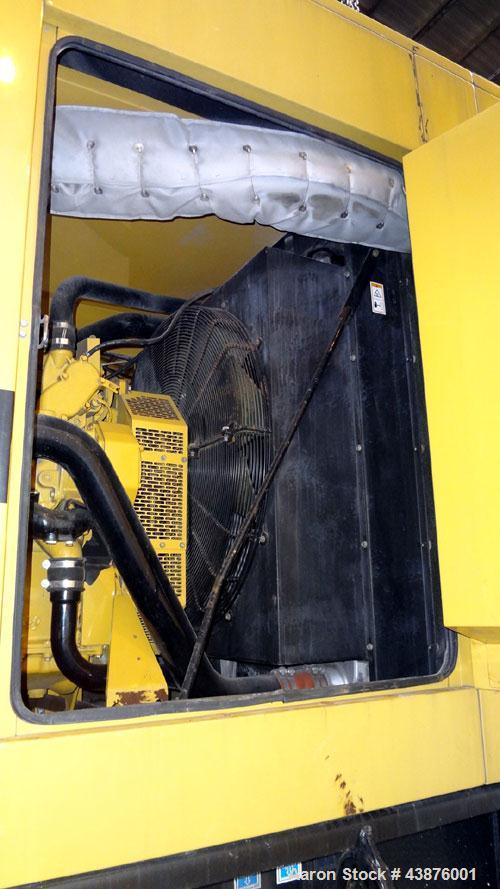 Used Caterpillar 455 kW Prime Rated Diesel Generator Set, portable trailer. CAT unit serial #CER00613. Caterpillar 3456 engine rated 691 HP at 1800 RPM, emissions EPA Tier 1 certified, SN-3PG00619. 3...