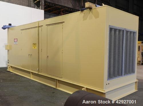 Used CAT 500kW diesel generator set. Caterpillar 3412 DITTA engine, serial #4RJ00640, rated 749 hp at 1800 rpm. 3/60/277/480V. EMCP II control panel. Battery charger.Block heater. 800 Amp mainline ci...