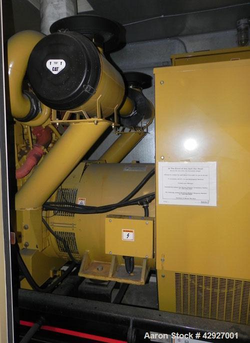 Used CAT 500kW diesel generator set. Caterpillar 3412 DITTA engine, serial #4RJ00640, rated 749 hp at 1800 rpm. 3/60/277/480V. EMCP II control panel. Battery charger.Block heater. 800 Amp mainline ci...
