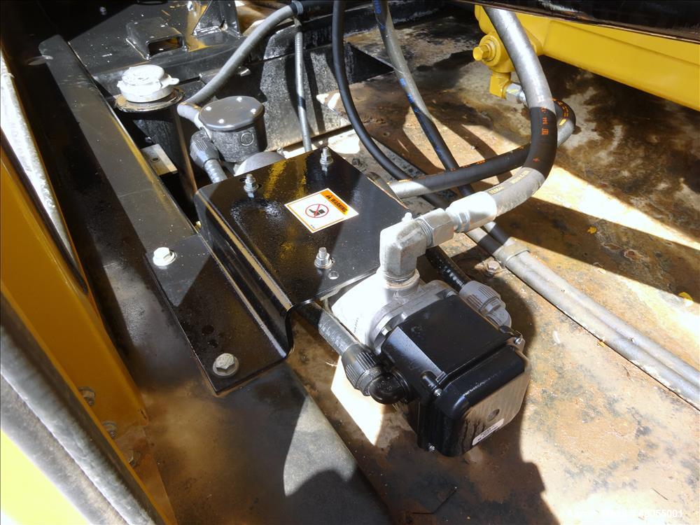 Used Caterpillar 750 kW Standby Diesel Generator Set, SN-DWB02800.