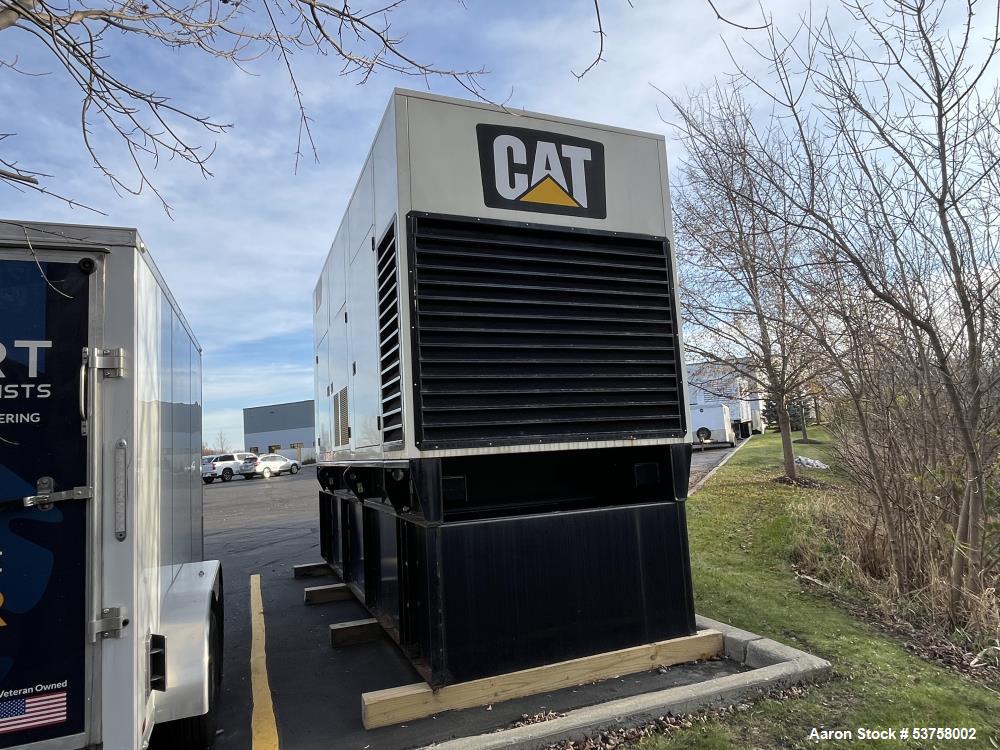 Used Caterpillar 750 kW standby (680 kW prime) diesel generator set, SN-DWB02826. CAT C27 engine rated 1068 HP at 1800 RPM, SN-MJE02825, EPA Tier 2 emissions. 3/60/277/480V, 12 lead reconnectable to ...
