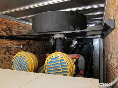 Used CAT 1000kW standby diesel generator set, portable / trailer mounted, SN-SXC00745. Caterpillar C32 engine rated 1502 HP @ 1800 RPM, SN-SYC00594, emissions EPA Tier 2 certified. 3/60/480V. SR4B-GD...