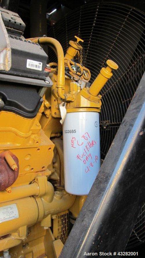 Used Caterpillar 1000kW standby (910kW prime) portable diesel generator set. CAT model C32 engine rated 1372 hp @ 1800 rpm, serial #SYC01134, EPA tier II. 3/60/480V 12 lead reconnectable generator mo...