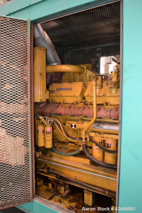 Used Caterpillar 600 kW diesel generator set. CAT model 3412 engine rated 890 HP @ 1800 RPM, SN-81Z07706. 3/60/480V. Gen end model SR4. SN-SFA04917. 1000 Amp main-line circuit breaker. Weather enclos...