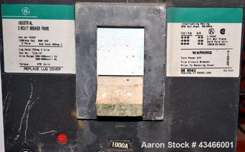 Used Caterpillar 600 kW diesel generator set. CAT model 3412 engine rated 890 HP @ 1800 RPM, SN-81Z07706. 3/60/480V. Gen end model SR4. SN-SFA04917. 1000 Amp main-line circuit breaker. Weather enclos...