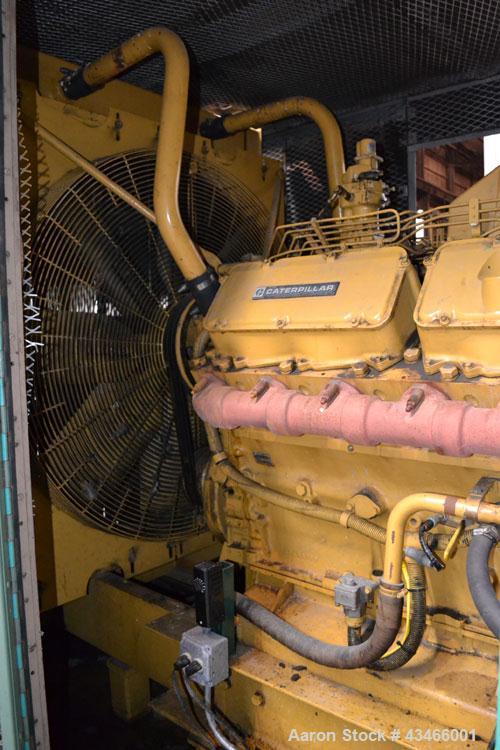 Used Caterpillar 600 kW diesel generator set. CAT model 3412 engine rated 890 HP @ 1800 RPM, SN-81Z07706. 3/60/480V. Gen end model SR4. SN-SFA04917. 1000 Amp main-line circuit breaker. Weather enclos...