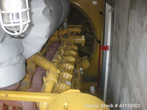 Used CAT 1250kW power module.3/60/277-480V.CAT model 3512 DITA engine, SR-4B generator end.Mounted in a portable 40' 2-axle trailer 72 DBA sound attenuation.1250 gallon double wall fuel tank. 570 hou...