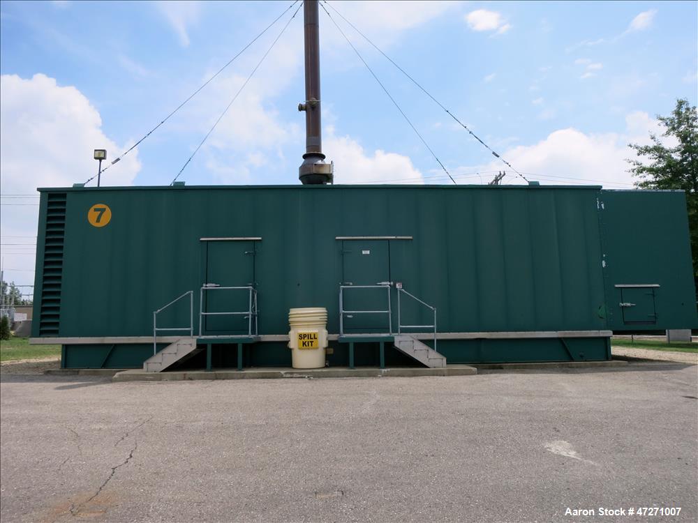 Used CAT 2000 kW diesel generator set. Caterpillar 3516B engine