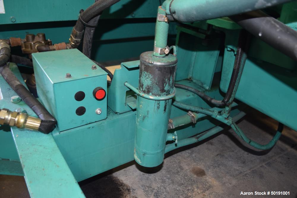 Used Cummins 1000 kW Standby Diesel Generator Set, Model 1000DFJD
