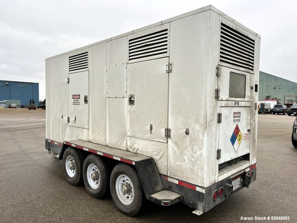 Used Cummins 350 kW Standby (315 kW prime) Portable Diesel Generator Set, Model DQBB, SN-G990954887. Cummins N14-G2 engine rated 535 HP at 1800 RPM, SN-11962504. 3/60/277/480V. 600 Amp and 200 Amp ma...