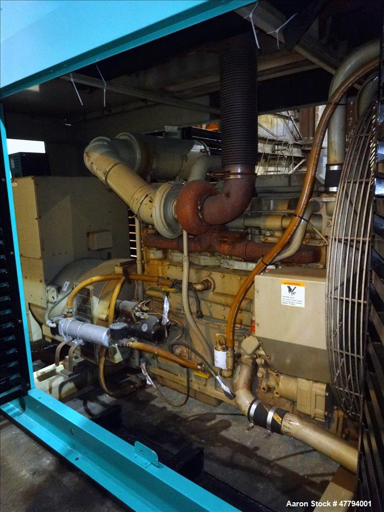 Used Cummins 400 kW diesel generator, model 400DFEB. Cummins KTA19-G2 engine