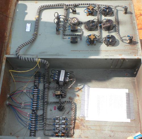 Used Cummins 400kW Diesel Generator Set, model 680F0C41DA; engine model VT12700GS, serial #2172638. 3/60/120/208/277/480V. 1868.3 hours.