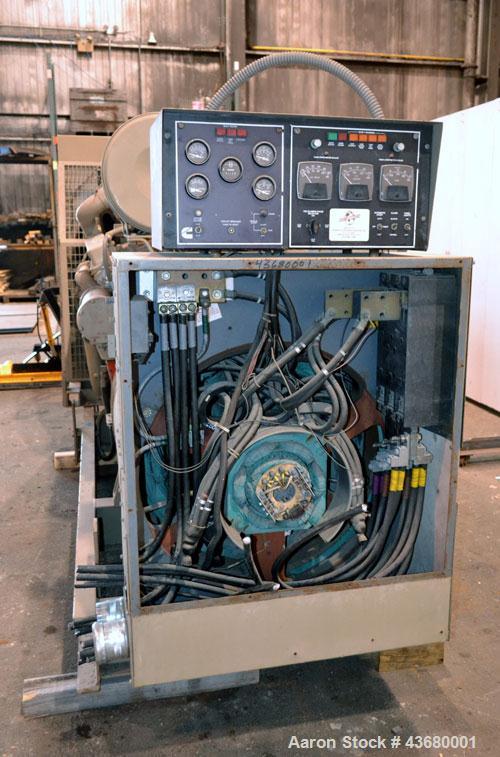 Used Cummins 600 kW Diesel Generator Set. Cummins model VTA28GS2 engine rated 900 HP @ 1800 RPM SN-37110166. 3/60/277/480V. Main-line circuit breaker. No muffler, includes muffler flex connections (s...