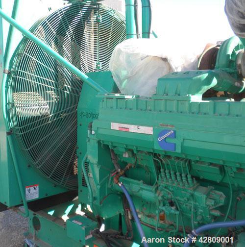 Used Cummins 750 kW standby (680 kW prime) diesel generator set. Cummins model 750DFHA-1386, SN-J000166135. Cummins QST30-G1-NR1 engine, EPA Tier 1, rated 1135 HP at 1800 RPM, SN-37195513, turbocharg...