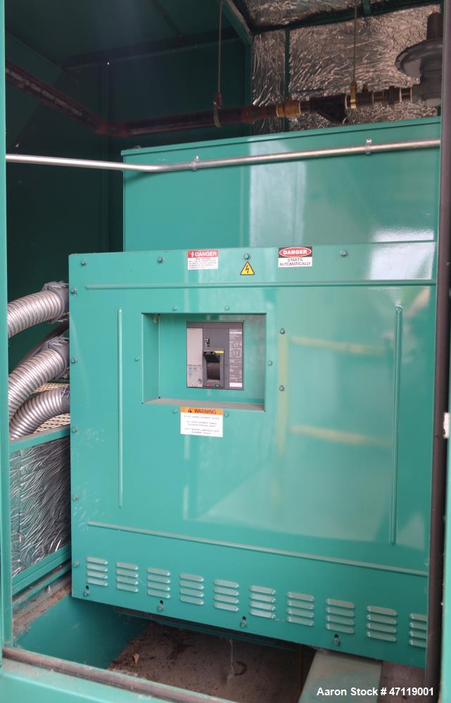 Used Cummins 750 kW Natural Gas Generator, Model 750GFLC. Cummins GTA50 Engine
