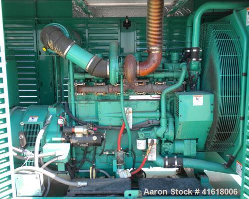 Used Cummins 500kW Diesel Generator Set, Model DFED-5557354, serial# E020373680. Cummins KTA19-G4 diesel engine, 6 cylinder, 755 hp at 1800 RPM, serial# 37203389. 3/60/277/480V. Main-line circuit bre...