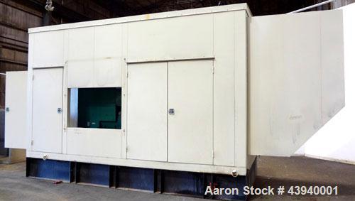 Used Cummins 600 kW Standby Diesel Generator Set, Model DFGB-3379821