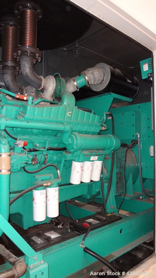 Used Cummins 600 kW Standby Diesel Generator Set, Model DFGB-3379821