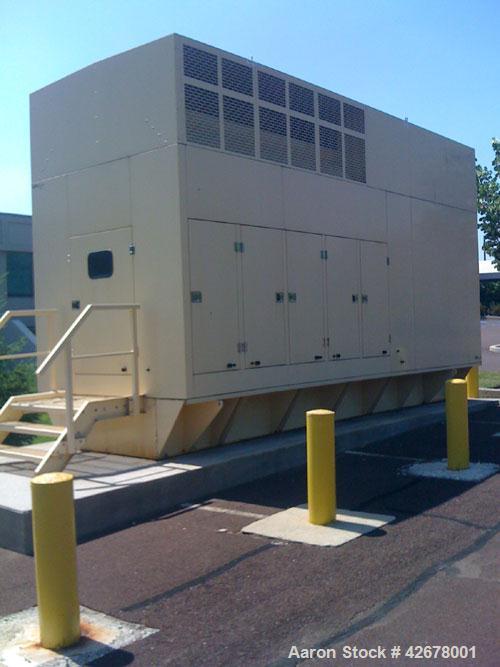 Used Cummins 600kW standby / 545kW prime diesel generator set. Cummins model DFGB SN-G030525963. Cummins model VTA-28-G5 turbocharged aftercooled engine rated 900 hp @ 1800 rpm. Serial #52959. 3/60/2...