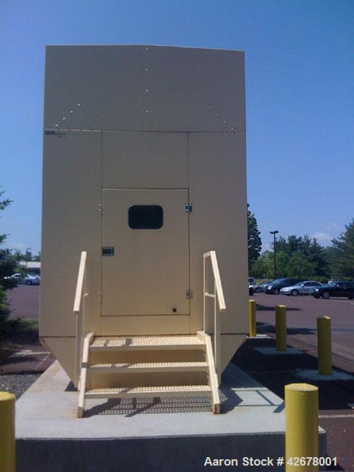 Used Cummins 600kW standby / 545kW prime diesel generator set. Cummins model DFGB SN-G030525963. Cummins model VTA-28-G5 turbocharged aftercooled engine rated 900 hp @ 1800 rpm. Serial #52959. 3/60/2...