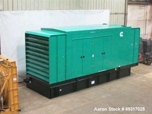 Cummins 1000 kW Standby (900 kW prime) Diesel Generator Set, Model DQFAD.