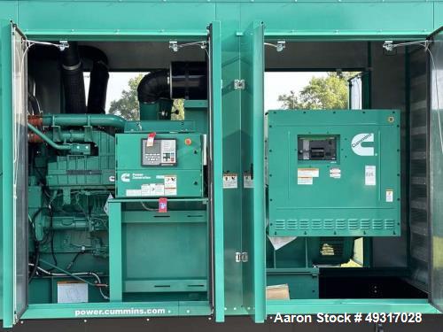 Cummins 1000 kW Standby (900 kW prime) Diesel Generator Set, Model DQFAD.