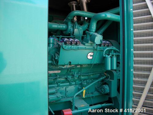 New- Cummins 500 kW Natural Gas Generator Set. Cummins model GTA28 natural gas engine, 10:1 compression ratio, rated 770 hp at 1800 rpm. Newage generator, PMG excitation (factory package) currently w...