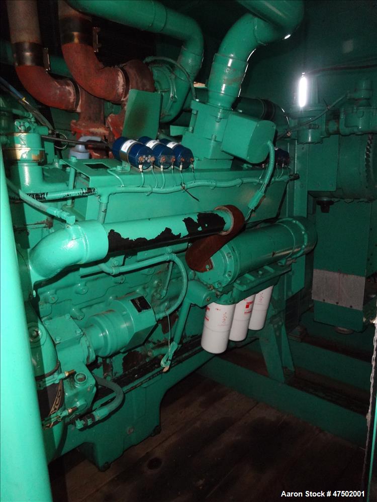 Used Cummins 500 kW Natural Gas Generator. Cummins GTA28 engine.
