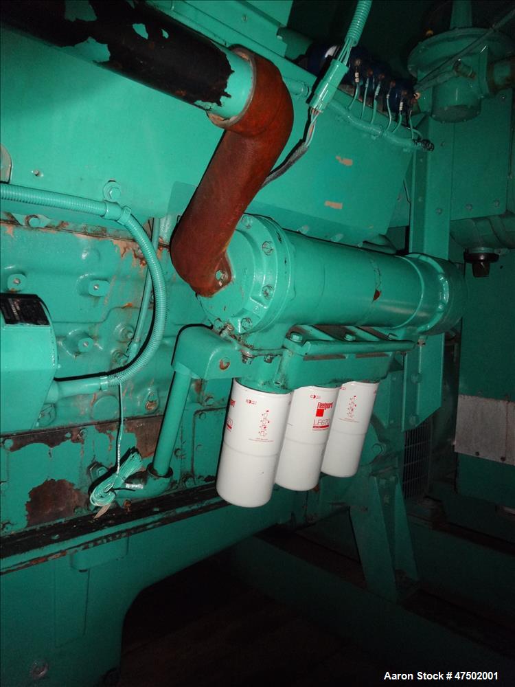 Used Cummins 500 kW Natural Gas Generator. Cummins GTA28 engine.