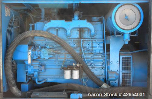 Used Cummins 200kW portable standby diesel generator set.Cummins model NT-855-G4 engine rated 375HP @ 1800 RPM. 3/60/208-240/380-480V. 350 Amp main-line circuit breaker. Weather enclosure with sub-ba...