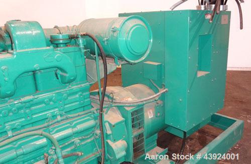 Used Cummins / Onan 275kW Standby (250 kW Prime) Diesel Generator Set. Cummins model 275DFBF, SN- H940551392. Cummins NT-855-G6 engine rated 435 HP @ 1800 RPM. 3/60/277/480V. 500 Amp main-line circui...